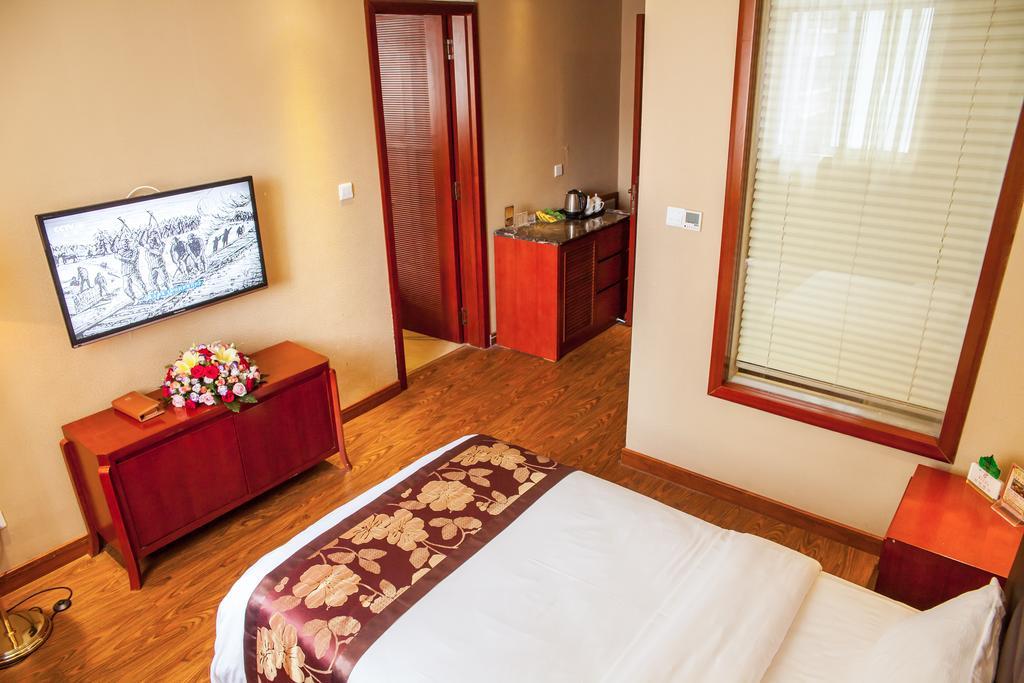 Xiangjiang Hotel Кунмин Екстериор снимка