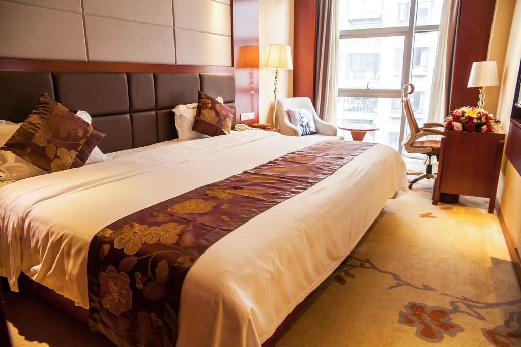 Xiangjiang Hotel Кунмин Екстериор снимка